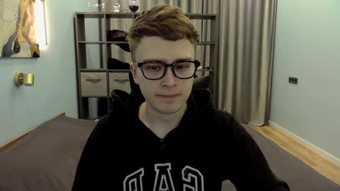 Dany online show from 01-13-25, 04:18