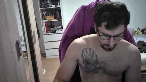 King Dan online show from 02-13-25, 07:21