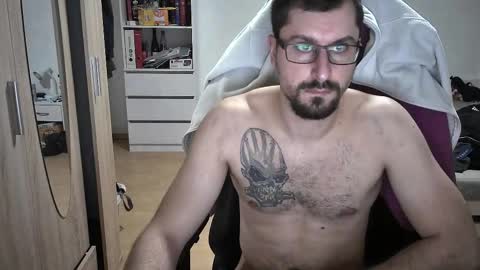 King Dan online show from 03-05-25, 07:38