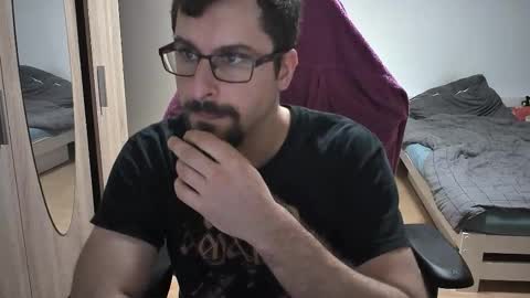 King Dan online show from 09-15-25, 06:52