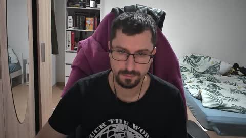 King Dan online show from 11-02-25, 08:44