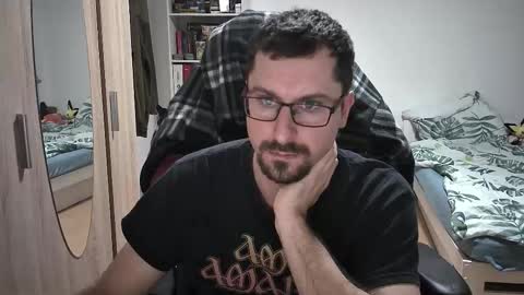 King Dan online show from 11-09-25, 07:34