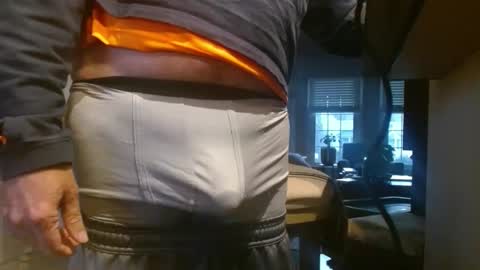 Snapshot of dan_va chatting on 01-28-25, 10:23 Dan online show from 01-28-25, 10:23