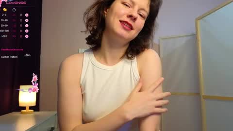 Snapshot of dana_magical chatting on 03-05-25, 11:38 DANA online show from 03-05-25, 11:38