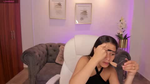 danaa_rouse online show from 10-04-25, 07:12