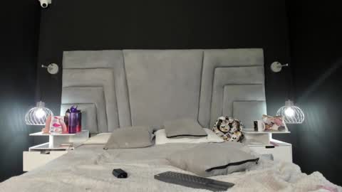    online show from 12-07-24, 02:20