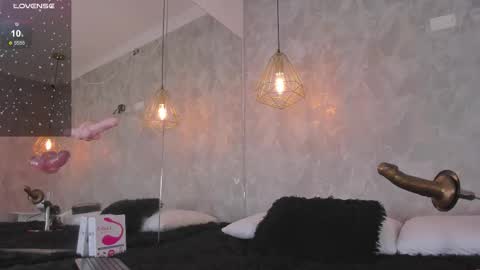    online show from 03-24-26, 10:15