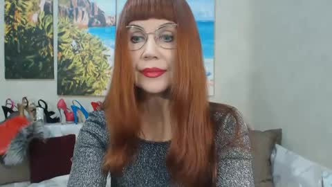 Snapshot of danceglory chatting on 12-10-24, 03:44 Danceglory online show from 12-10-24, 03:44