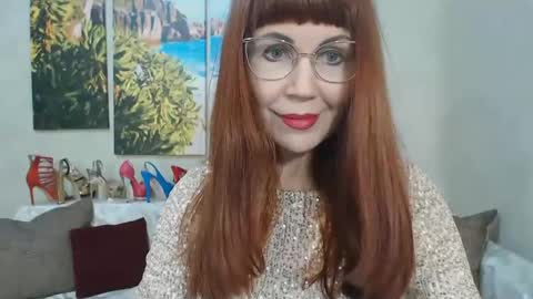 Snapshot of danceglory chatting on 01-07-25, 02:51 Danceglory online show from 01-07-25, 02:51