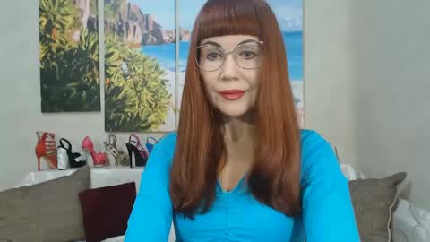 Snapshot of danceglory chatting on 01-16-25, 06:25 Danceglory online show from 01-16-25, 06:25