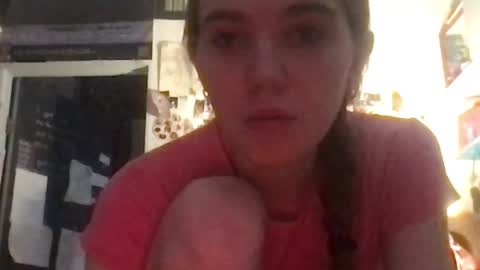 Snapshot of danceissexisbeauty2 chatting on 01-19-25, 05:48 Your submissive patient online show from 01-19-25, 05:48