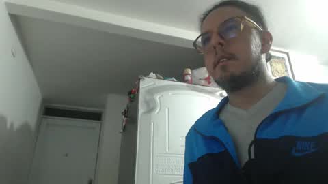 dandiego7 online show from 11-18-25, 02:17