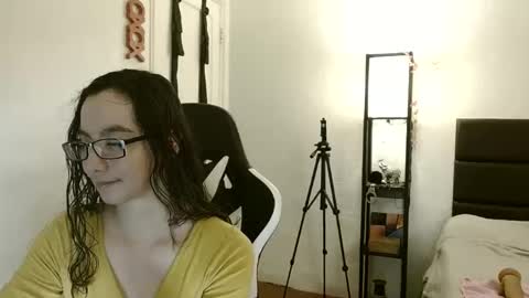 Snapshot of dandykitty chatting on 03-07-25, 03:08 Lea lei-a online show from 03-07-25, 03:08