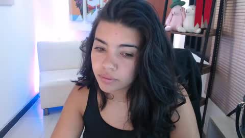 Veronica online show from 05-13-26, 11:51