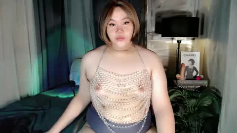 Snapshot of dangerous_womanxx chatting on 03-02-25, 03:45 Ms. K online show from 03-02-25, 03:45