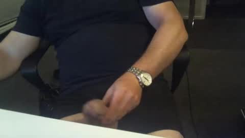 Snapshot of dangirth78 chatting on 01-21-25, 10:08 dangirth78 online show from 01-21-25, 10:08