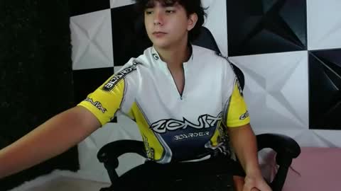 dani_cumboy online show from 12-19-24, 05:07