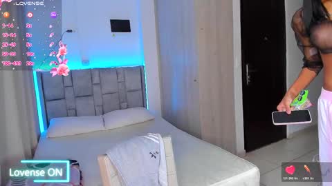 Snapshot of dani_cutee_ chatting on 11-15-25, 09:00 Dani online show from 11-15-25, 09:00