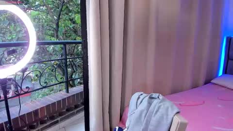 Snapshot of dani_cutee_ chatting on 11-16-25, 08:58 Dani online show from 11-16-25, 08:58