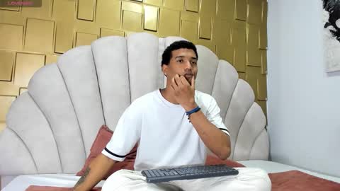 Snapshot of dani_dick_ chatting on 10-22-25, 03:07 Daniel online show from 10-22-25, 03:07