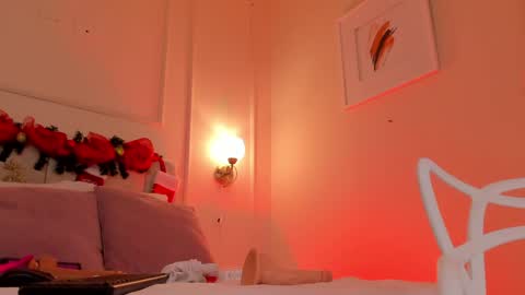 Hi I am Dani online show from 12-12-24, 02:44