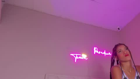 Hi I am Dani online show from 09-15-25, 11:54