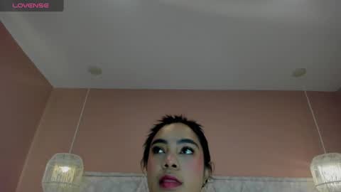 Snapshot of dani_velvet chatting on 06-14-26, 01:58 online show from 06-14-26, 01:58