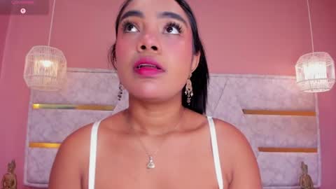 Snapshot of dani_velvet chatting on 06-17-26, 02:36 online show from 06-17-26, 02:36