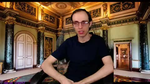 Snapshot of daniel9121 chatting on 03-05-25, 03:29 Daniel9121 online show from 03-05-25, 03:29