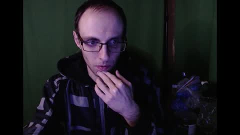 Snapshot of daniel9121 chatting on 02-05-26, 06:23 Daniel9121 online show from 02-05-26, 06:23