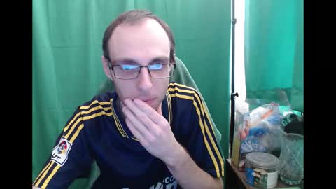 Snapshot of daniel9121 chatting on 02-18-26, 10:00 Daniel9121 online show from 02-18-26, 10:00