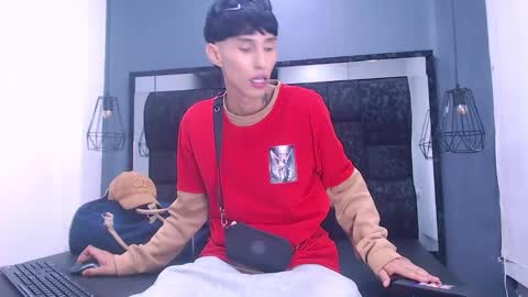 Daniel Delux  online show from 10-20-25, 03:29