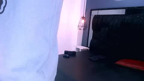 Daniel Delux  online show from 10-30-25, 12:17