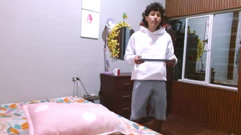 daniel_deluxx online show from 04-10-26, 08:08