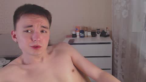 Snapshot of daniel_isaak chatting on 08-02-26, 01:37 Daniel Jerry online show from 08-02-26, 01:37