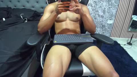 Snapshot of daniel_leconte chatting on 10-14-25, 07:42 daniel_leconte online show from 10-14-25, 07:42