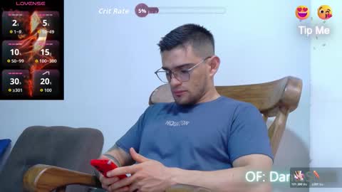 Snapshot of daniel_ova chatting on 03-10-26, 01:05 Sexy Dani online show from 03-10-26, 01:05