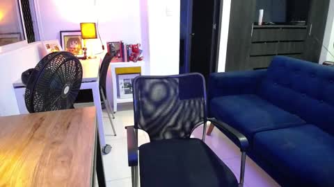 Snapshot of daniel_velez26 chatting on 03-21-26, 03:22 daniel_velez26 online show from 03-21-26, 03:22