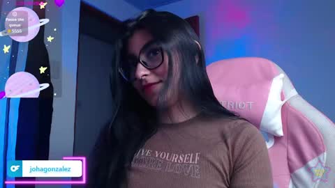 Snapshot of daniela_cute22 chatting on 05-10-26, 03:55 DANIELA online show from 05-10-26, 03:55