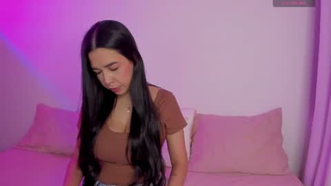 Snapshot of daniela_days chatting on 06-17-26, 06:27 Dani online show from 06-17-26, 06:27
