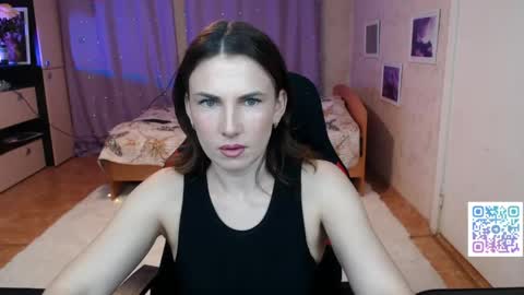 Daniela Cooper online show from 05-28-26, 07:22