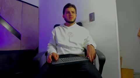 DANIEL online show from 10-21-25, 05:41