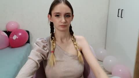 Snapshot of daniella_martin chatting on 12-03-24, 09:11 Daniella Martin online show from 12-03-24, 09:11