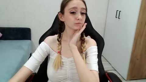 Snapshot of daniella_martin chatting on 12-04-24, 03:37 Daniella Martin online show from 12-04-24, 03:37