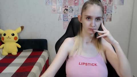 Snapshot of daniella_martin chatting on 09-11-25, 10:26 Daniella Martin online show from 09-11-25, 10:26