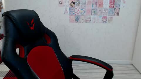 Daniella Martin online show from 05-10-26, 01:05
