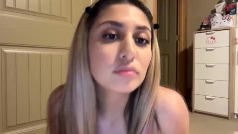 daniellarae1 online show from 02-22-26, 04:24