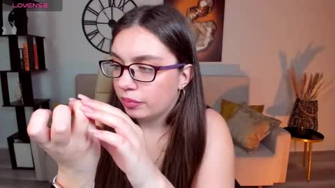 Snapshot of daniellasweet20 chatting on 12-05-24, 02:55 Daniella online show from 12-05-24, 02:55