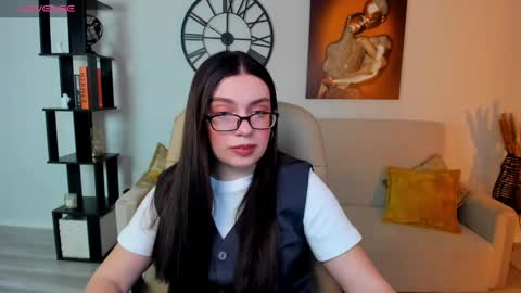 Snapshot of daniellasweet20 chatting on 03-11-25, 11:23 Daniella online show from 03-11-25, 11:23