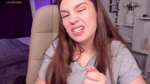 Snapshot of daniellasweet20 chatting on 09-26-25, 10:41 Daniella online show from 09-26-25, 10:41